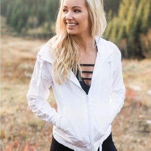 ZYIA white Bomber jacket size L NWTB